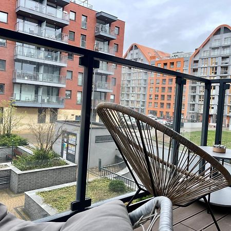 Island Modern Box Apartment Gdansk Bagian luar foto